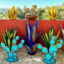 Load image into Gallery viewer, Anti-rust Metal Tequila Agave Plant
